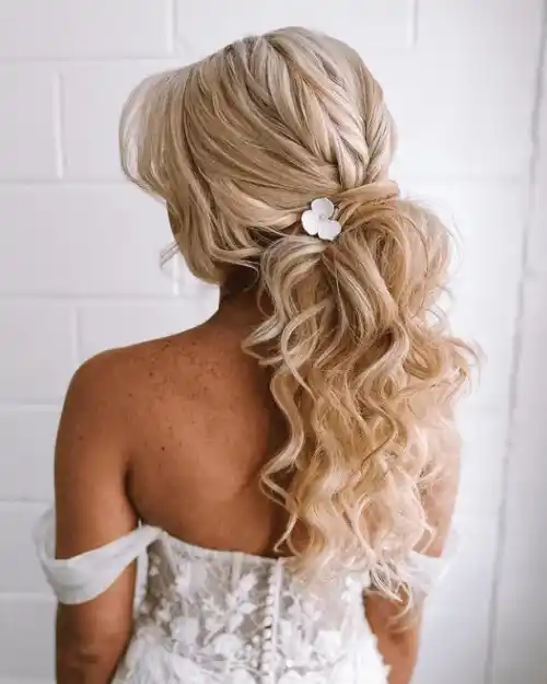 Curly Ponytail