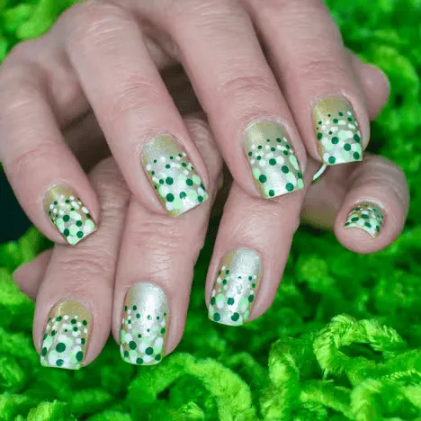 Green Bubbles St. Patrick’s Day Nails 