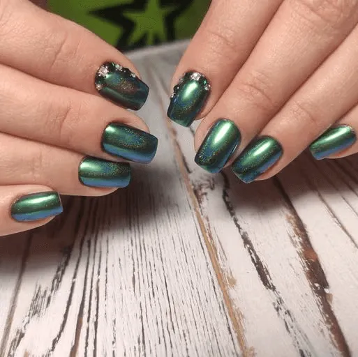 Shimmery Rhinestones St. Patrick’s Day Nails 